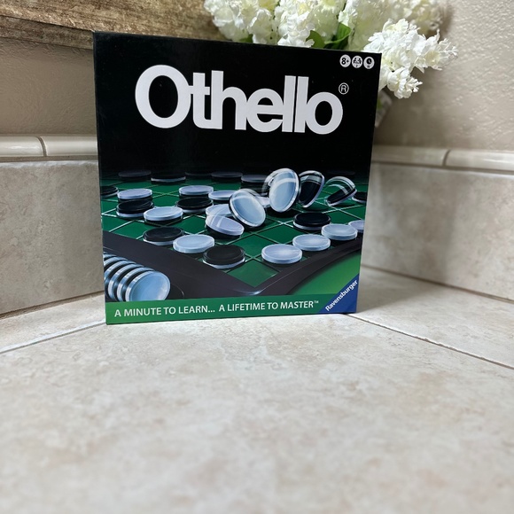 Othello Board Game - Picture 1 of 4